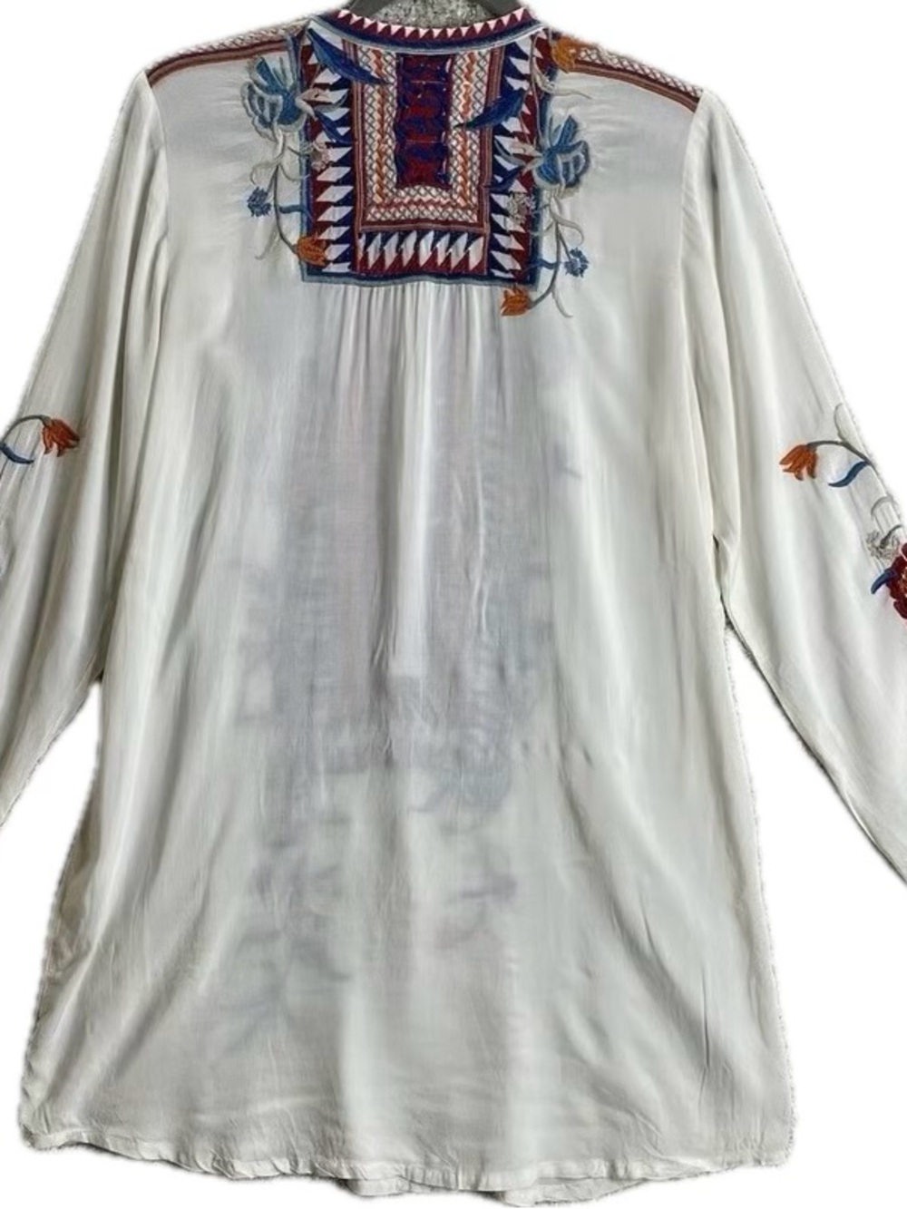 Johnny Was White Tunic with Blue & Burgundy Embroidery. Size Large. - Picture 7 of 8